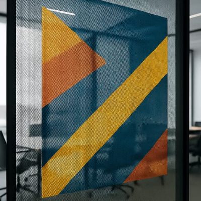 vinilo microperforado para oficinas modernas