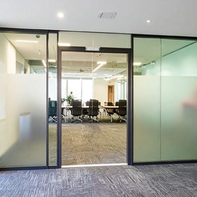 sector comercial, laminas arenadas premium